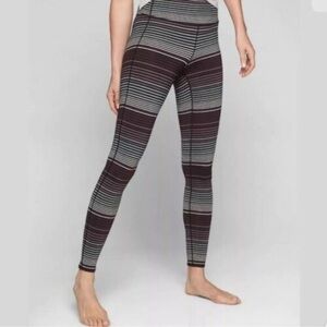 Athleta Women’s Expanse Stripe Chaturanga Tights Leggings Burgundy Size XS